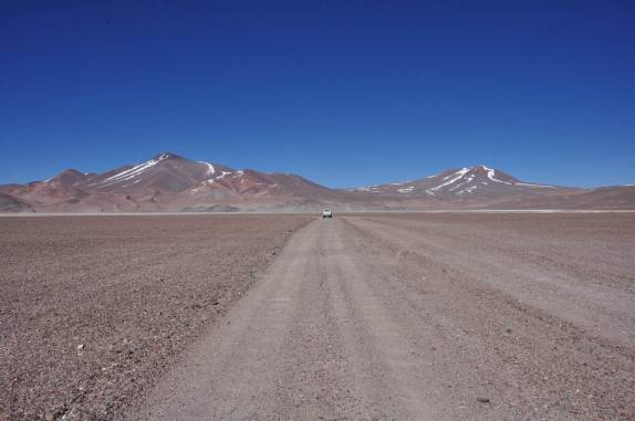 Atravessando o Salar Maricunga, no Parque Nacional Nevado Tres Cruces, região do Paso San Francisco, próximo à Copiapo, no Chile